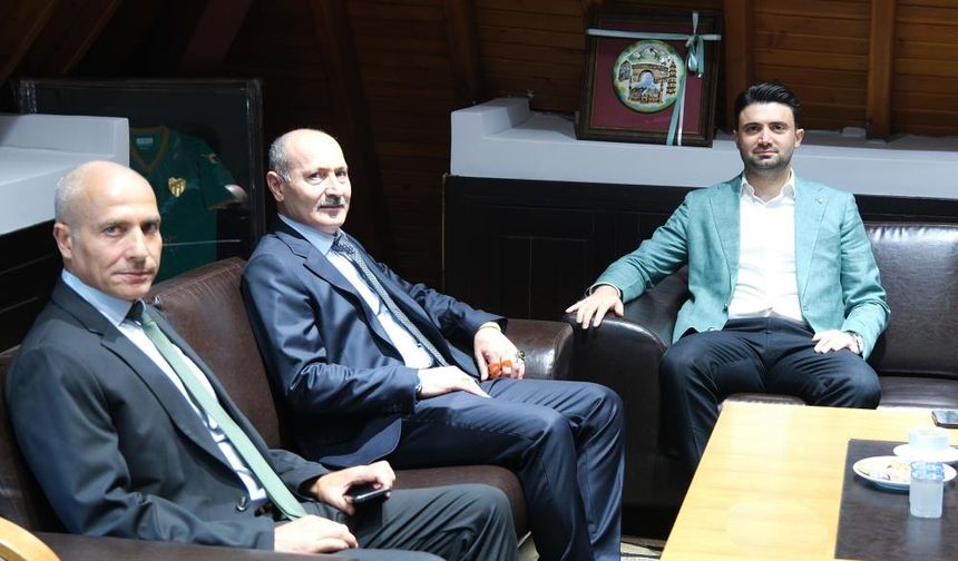 Zaimoğlu'ndan Bursaspor'a kritik ziyaret