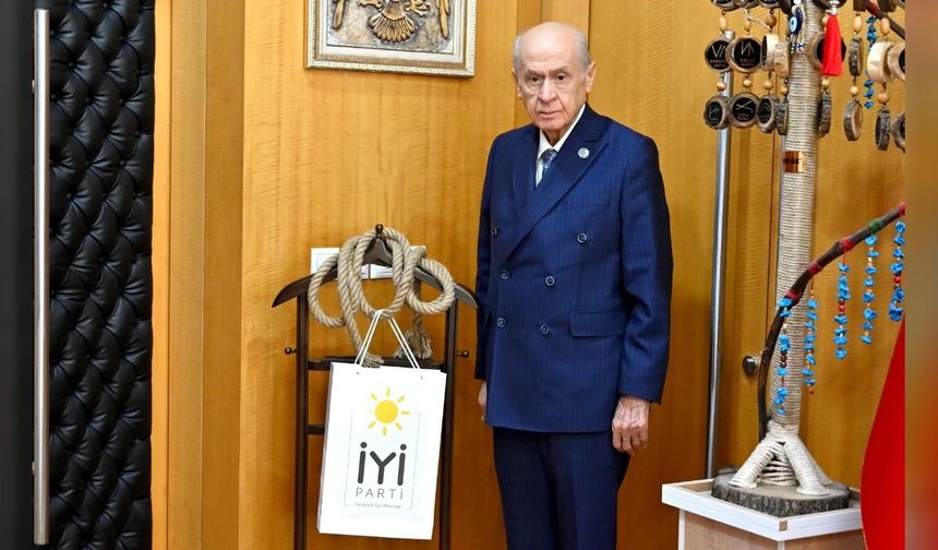 Bahçeli'den İYİ Parti'ye 'dilsiz uşak' mesajı