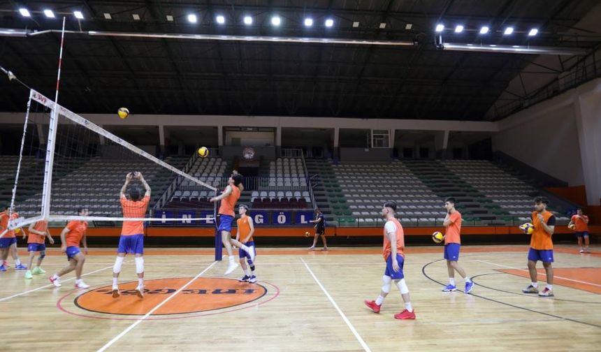 İnegöl Belediyespor, Yenişehir Belediye Spor'u ağırlıyor!