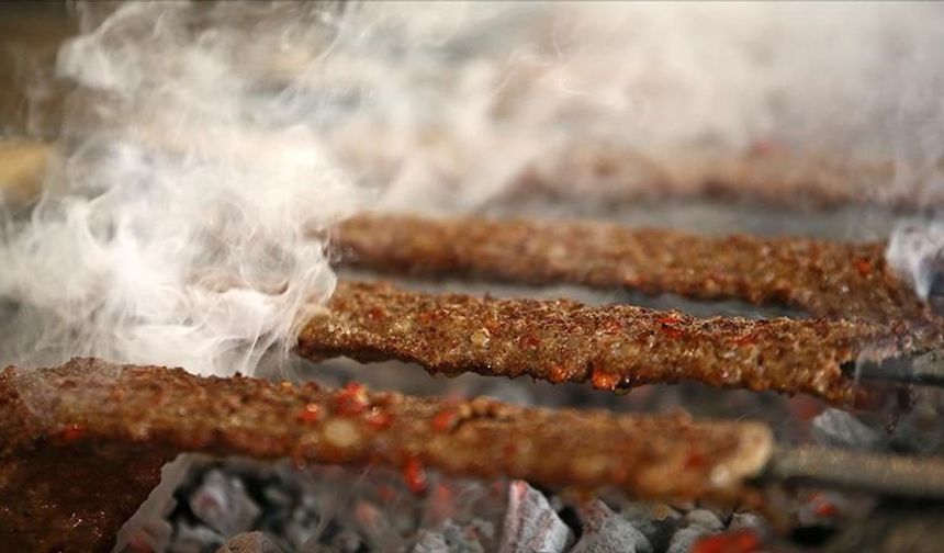 Sahtekarlık bitmiyor: Börekte taşlık, Adana kebapta kanatlı et!