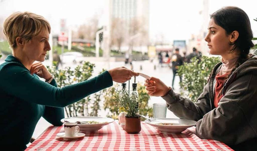 İstanbul Ansiklopedisi oyuncuları kimler, nerede çekiliyor?