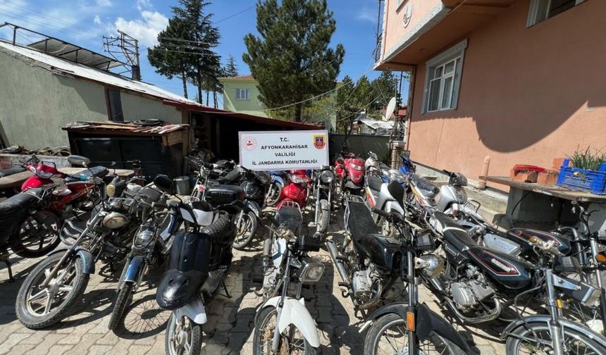 Çalıntı motosikletlere şasi oyunu