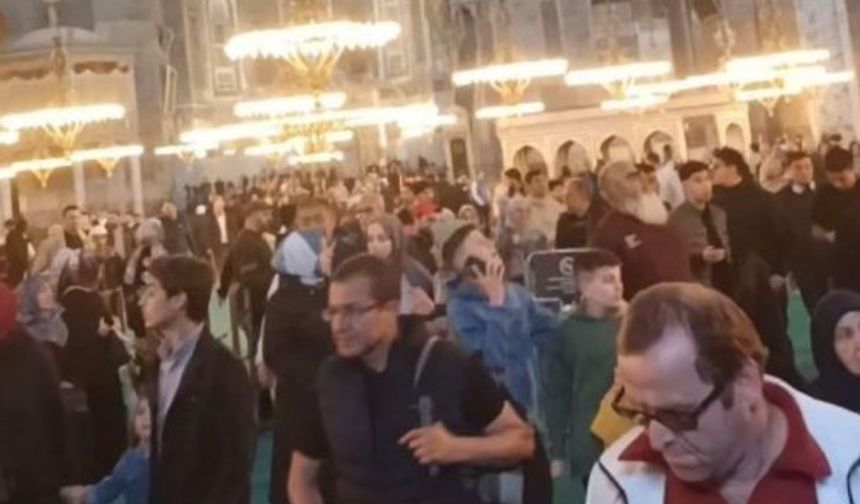 Ayasofya'da deprem korkusu