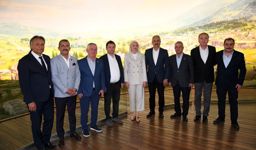 Osmanlı başkentleri Osmangazi'de buluştu