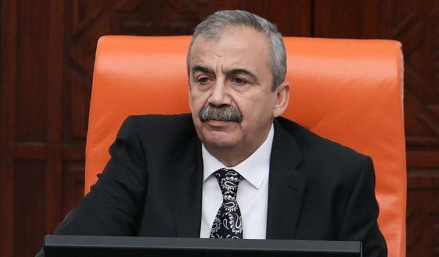 Sırrı Süreyya Önder'in hayati tehlikesi devam ediyor mu?