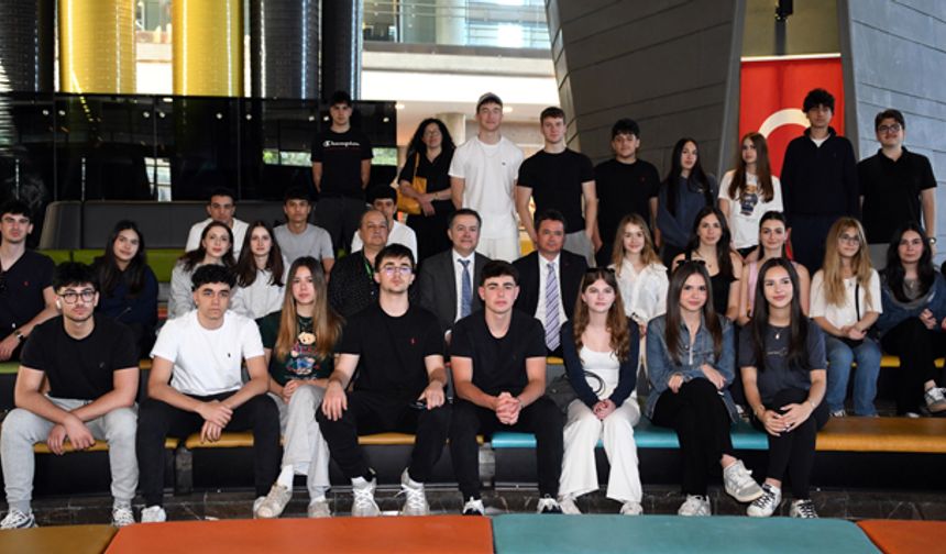 Erkan Aydın'dan gençlere özel ilgi