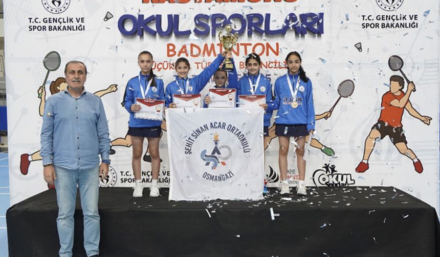 Badmintoncular Osmangazi’nin gururu oldu