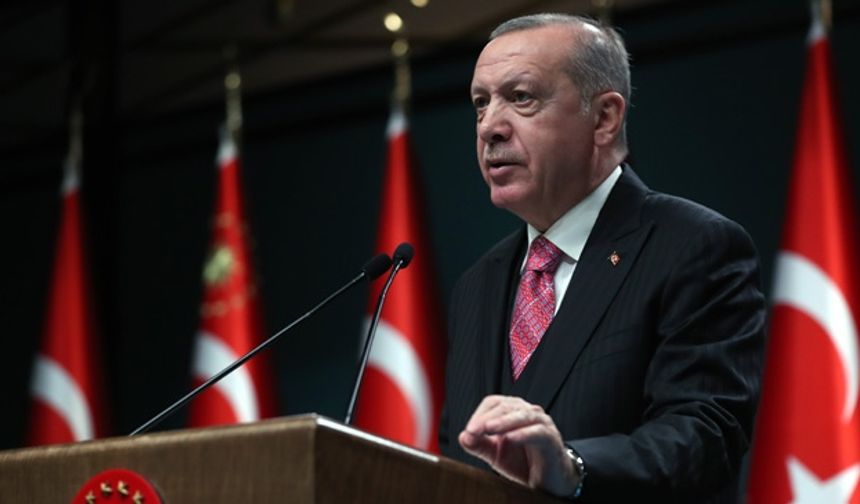 Cumhurbaşkanı muhalefet lideri gibi davranıyor