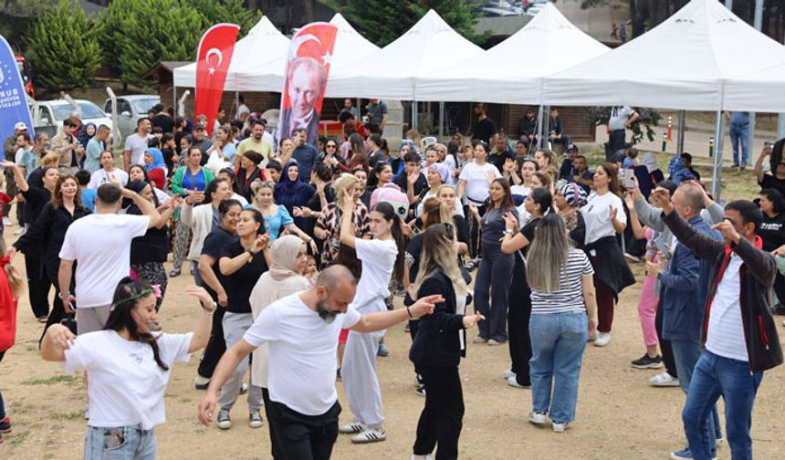 Bursa'da Romanlar gönüllerince eğlendi