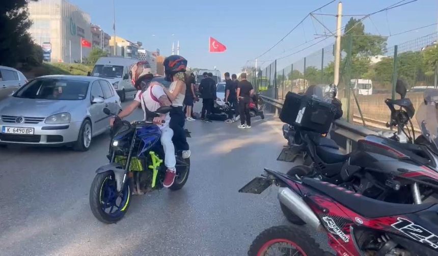 Bursa'da motosikletler birbirine girdi