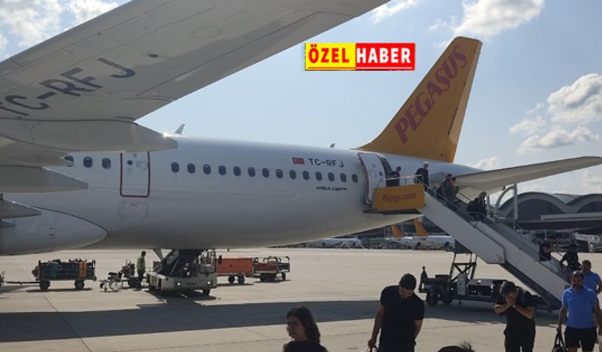 Pegasus uçağının kapısı arıza yaptı, yolcular mağdur oldu!