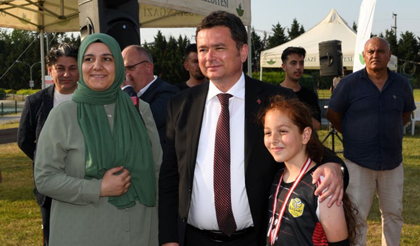 Türkiye’de bir ilk gerçekleşti, voleybolcular Osmangazi’de buluştu