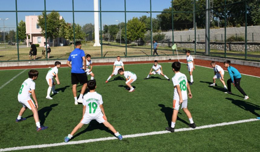 Geleceğin futbolcuları Osmangazi'den çıkacak