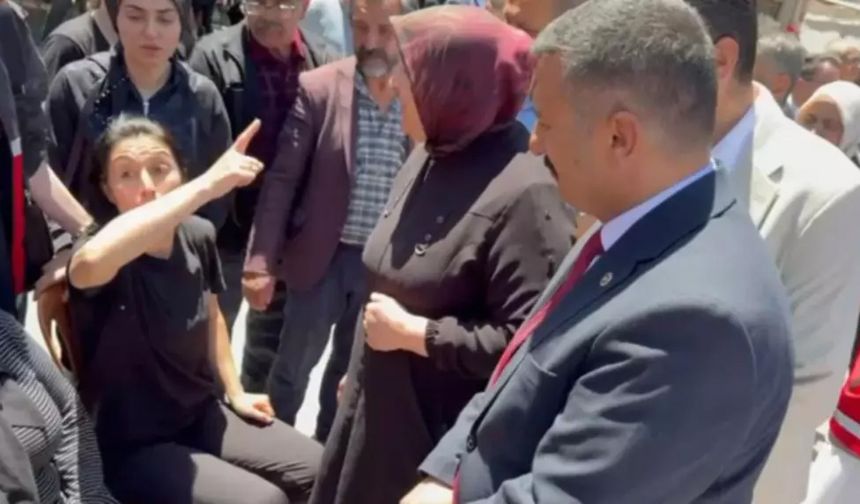 Şehit ablası isyan etti: Sizi burada istemiyorum