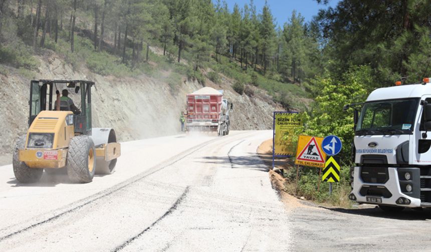 Bursa'da o yol 35 sene sonra yenilendi