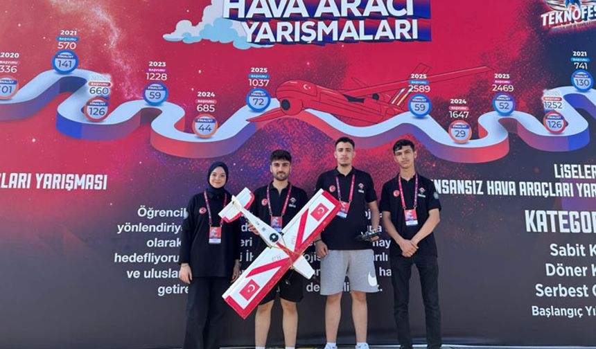Bursa'daki öğrenciler insansız hava aracı yaptı
