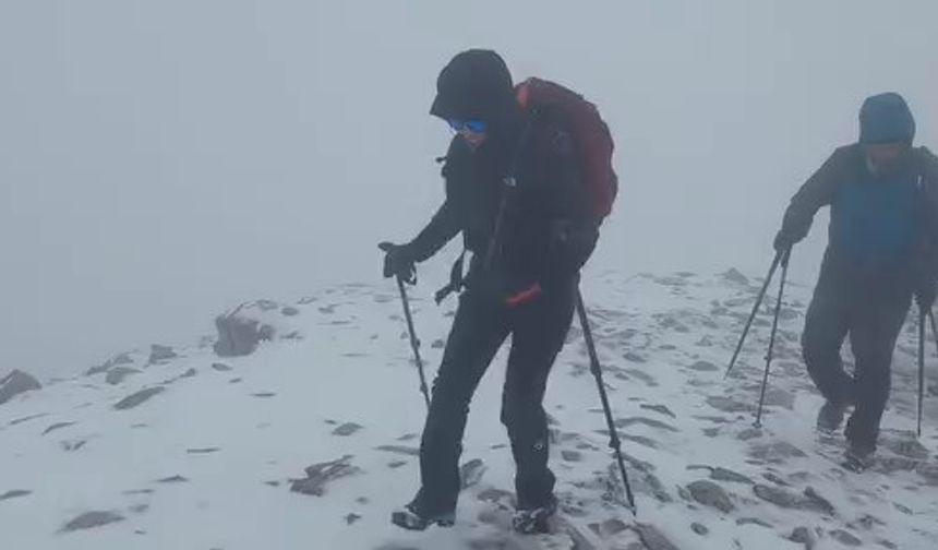 Uludağ'a ilk kar yağdı, Bursa'da barajlar için müjde