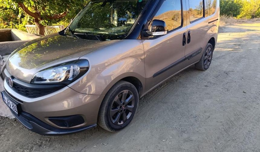 Dolandırıcılara otomobilini kaptırdı, para ödeyerek...
