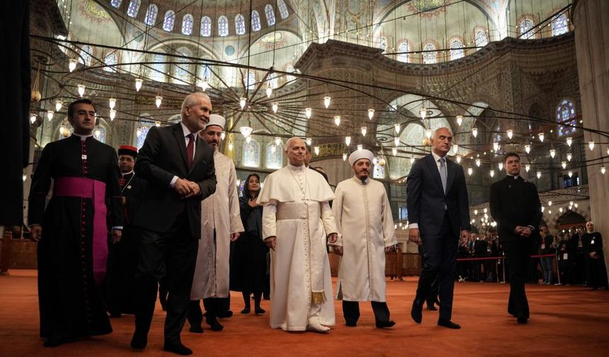 Papa, Sultanahmet'e hayran kaldı