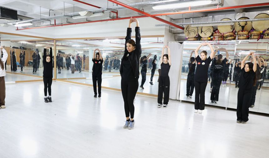 Profesyonel dansçılar Osmangazi'de yetişiyor