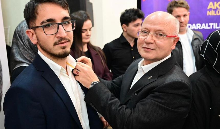 AK Parti Bursa teşkilatlarına akın akın geliyorlar