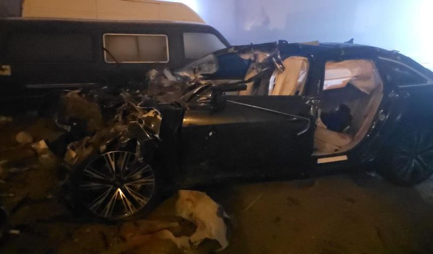 Aşırı hız, sis ve korkunç kaza!