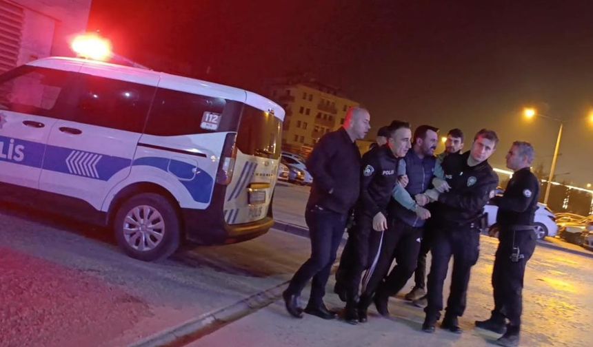 Oğlunu çarparak yaralayan taksiciyi silahla vurdu!